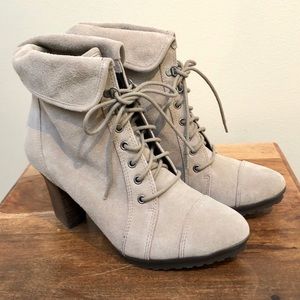 Like New Easy Spirit Antigravity booties!